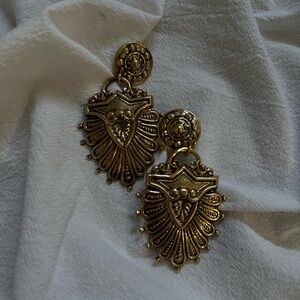 Vintage Gold Tone Ornate Fan Drop Earrings - Women Jewelry